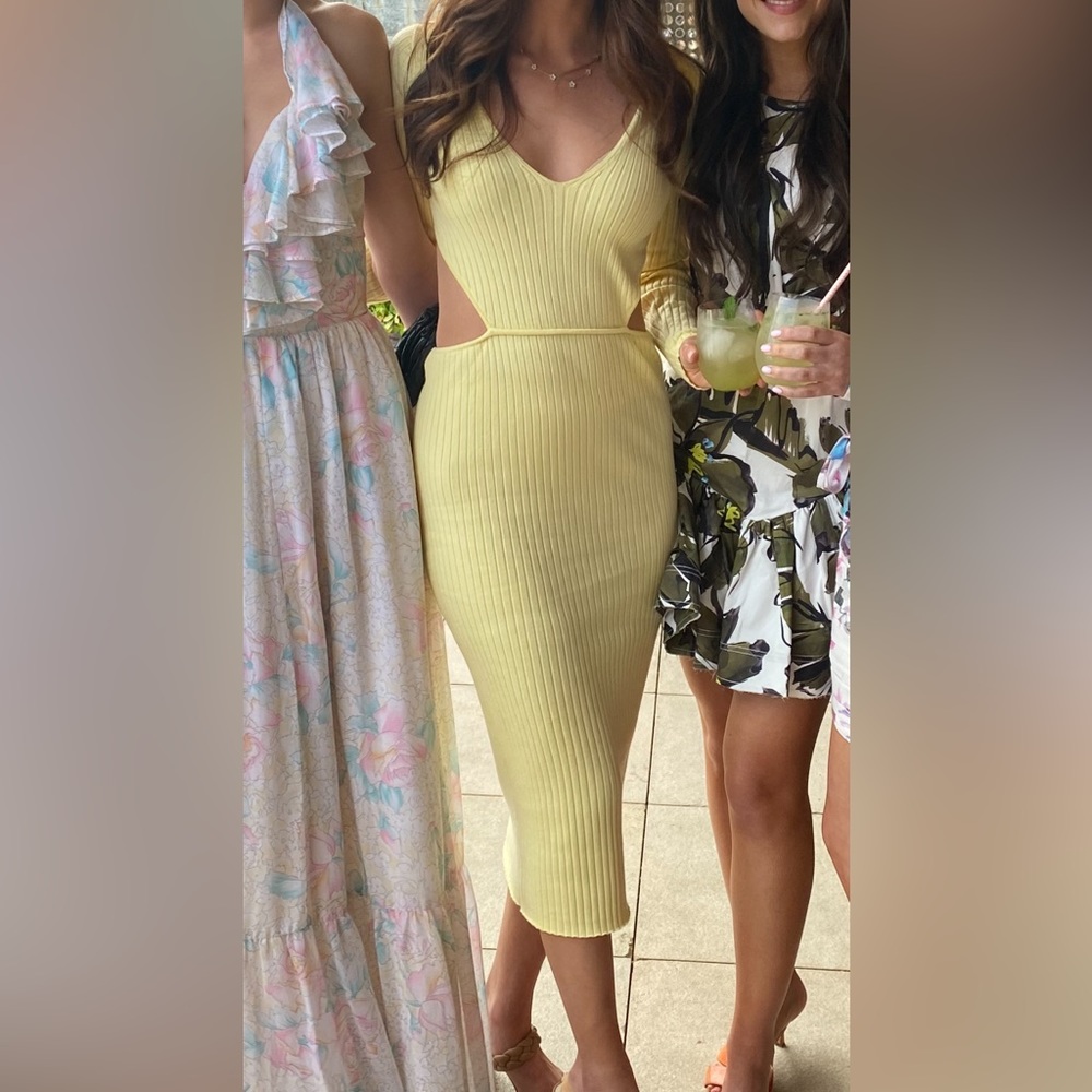 Camila Cohelo pastel yellow dress